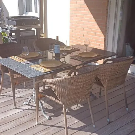 Appartement Villa Du Golf & Spa Payerne Exterior photo